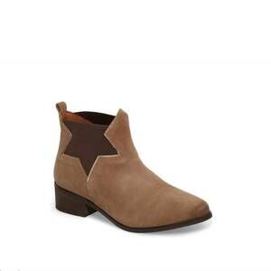 NEW KLUB NICO women's zelha suede leather star chelsea ankle boots in taupe